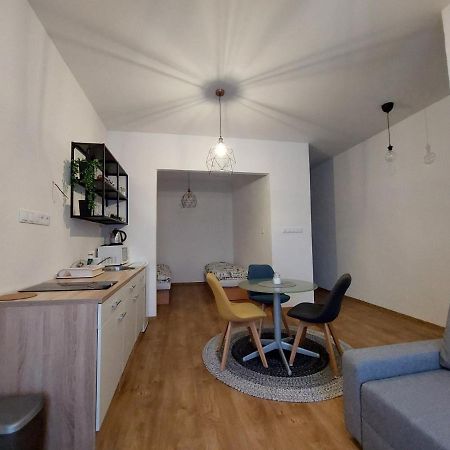 Naty II Apartment Haniska Exterior photo
